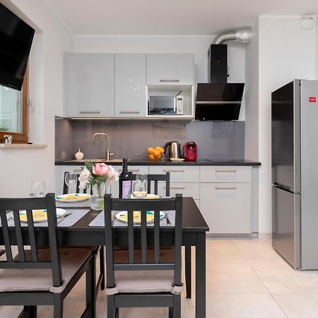 Apartament Z Widokiem Na Morze Obok Parku Millenium W Gdansku By Noclegi Renters Exterior photo